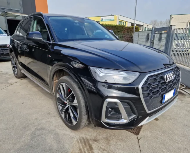 Audi Q5 40 tdi S-tronic S line quattro Fari Led Cerchi 21 Pelle