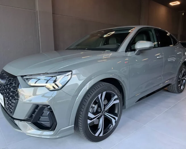 Audi Q3 Sportback 40 tdi S-tr S line Identity Black quattro